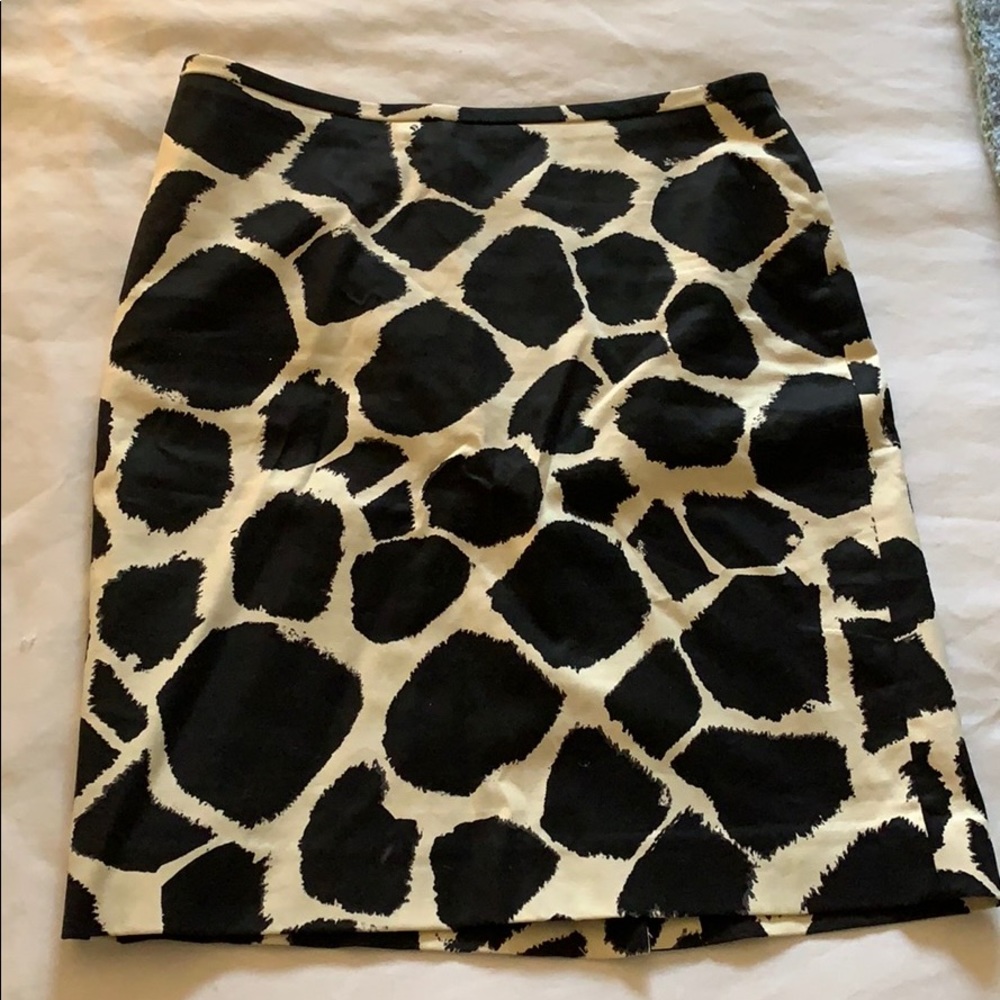 Animal print giraffe Ann Taylor work skirt!